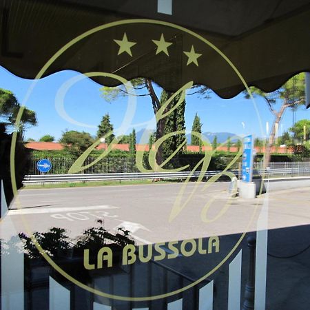 Hotel La Bussola Padenghe sul Garda Bagian luar foto