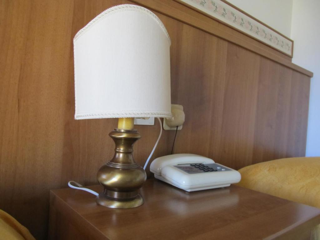Hotel La Bussola Padenghe sul Garda Ruang foto