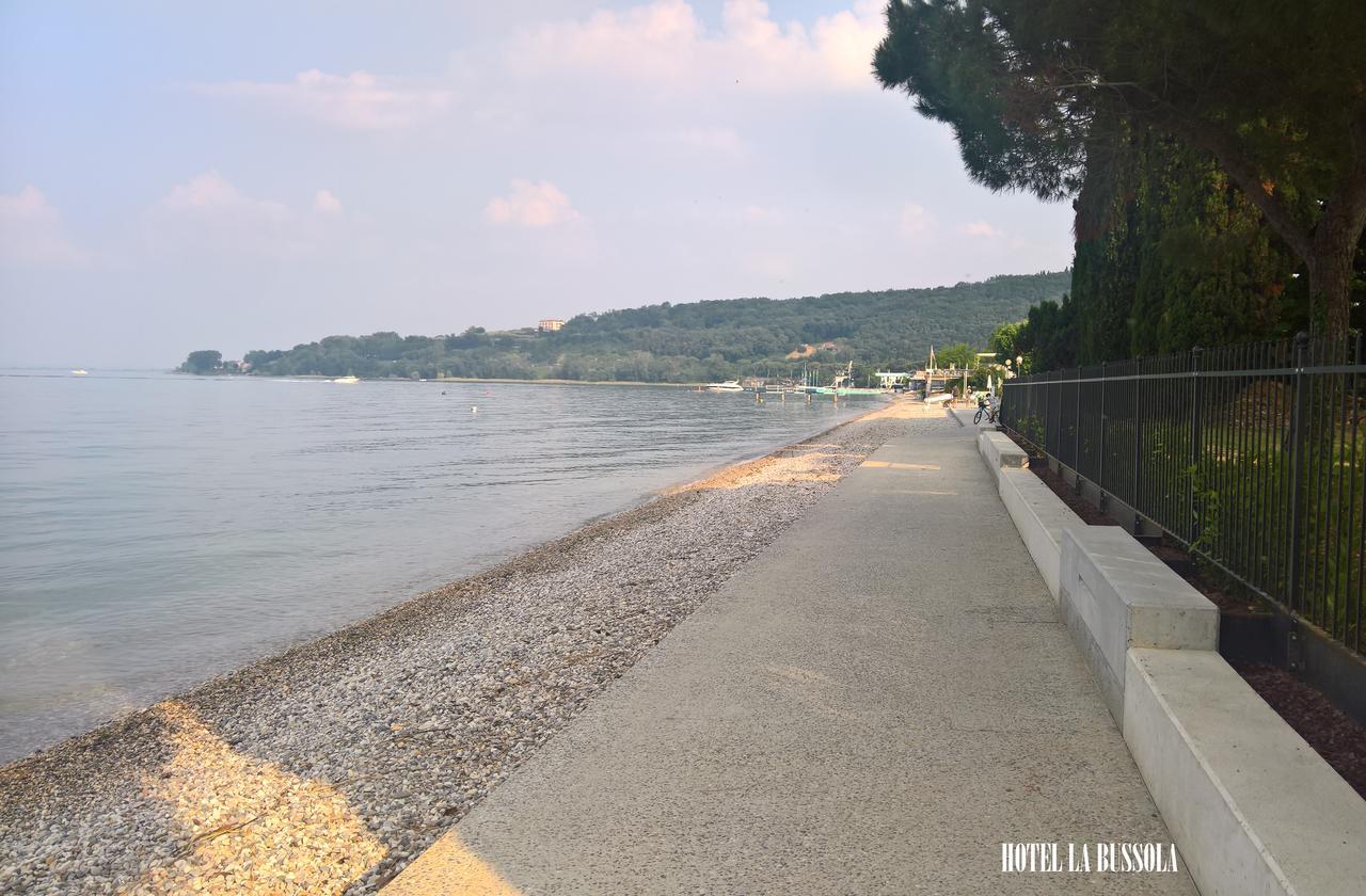 Hotel La Bussola Padenghe sul Garda Bagian luar foto