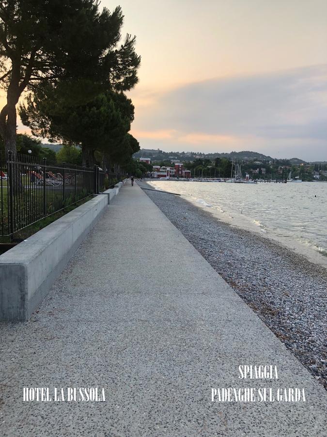Hotel La Bussola Padenghe sul Garda Bagian luar foto
